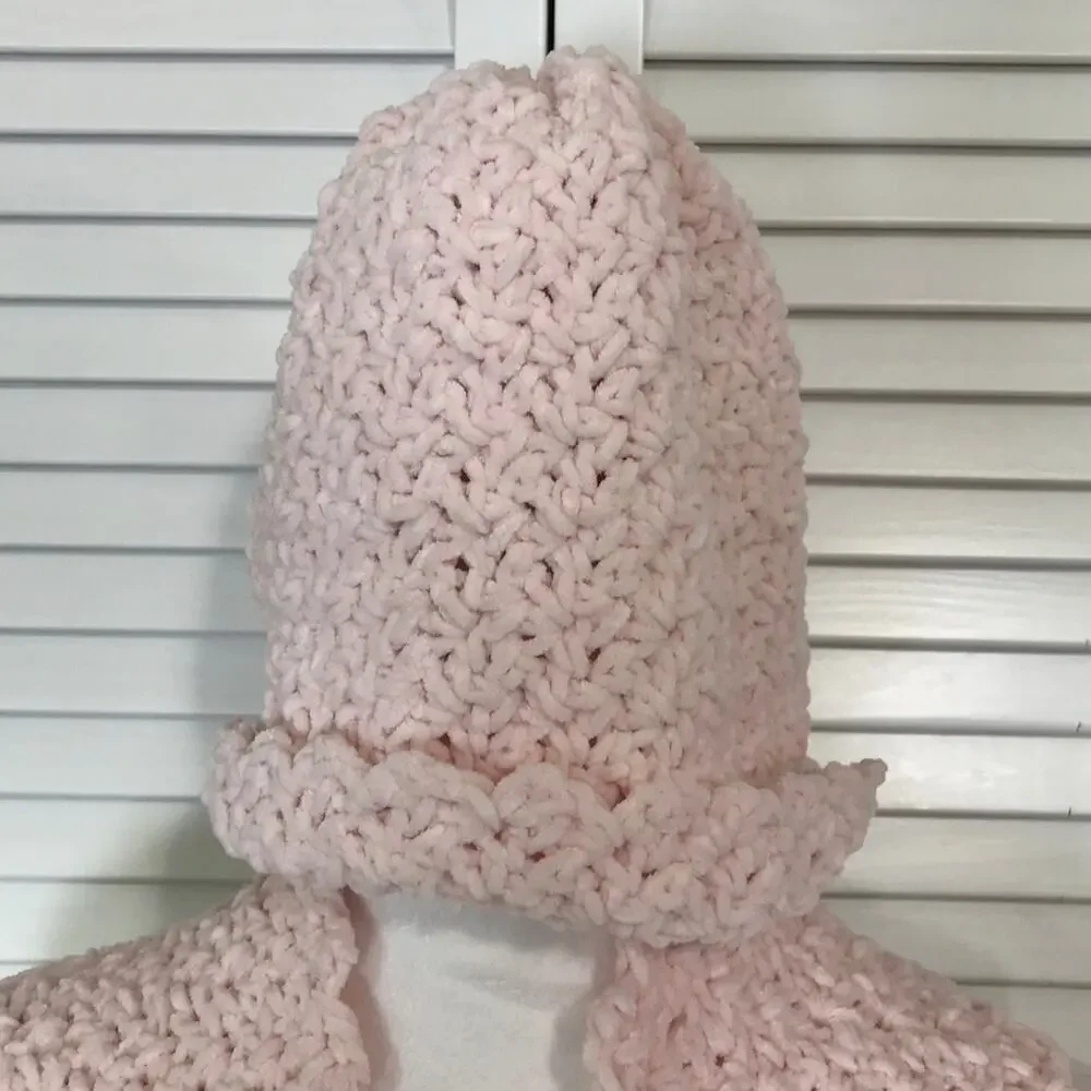 NWT Handmade Crocheted Skinny Chenille Pink Textured Adult Beanie Scarf 75”
